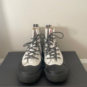 USED | Hunter Brand Rain Boots | White/Black | Women’s 8/Mens 6